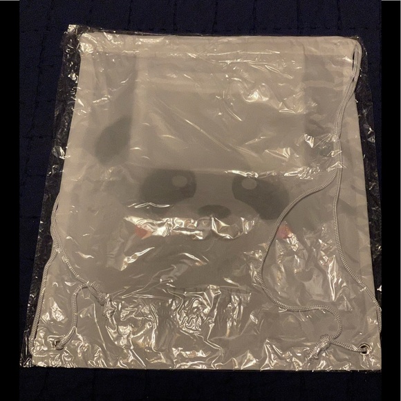 Yak & Yeti 🐼 Cinch Bag - Picture 3 of 4